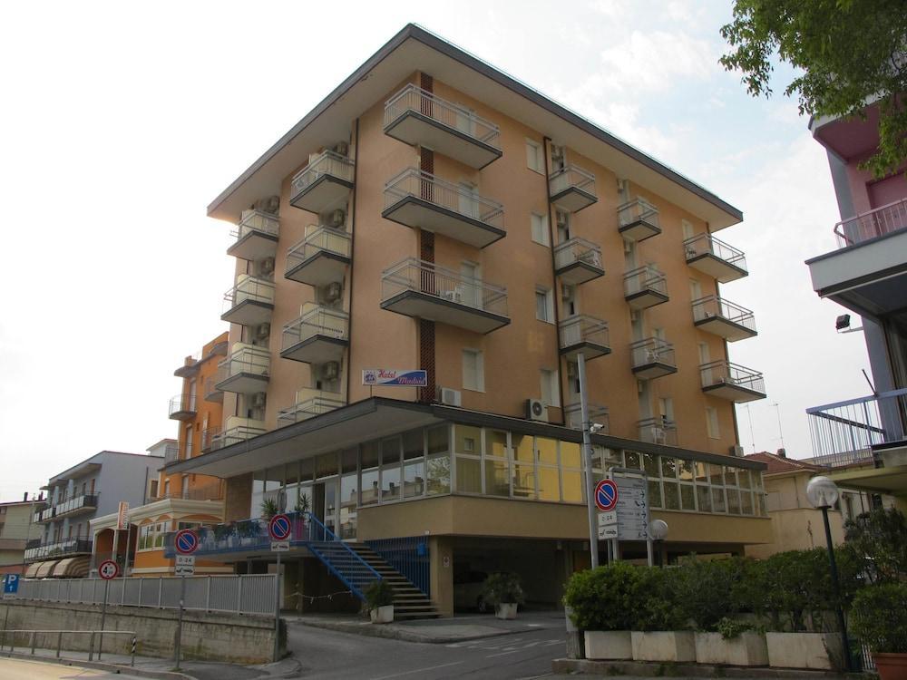 Hotel Madrid Rimini Exteriér fotografie
