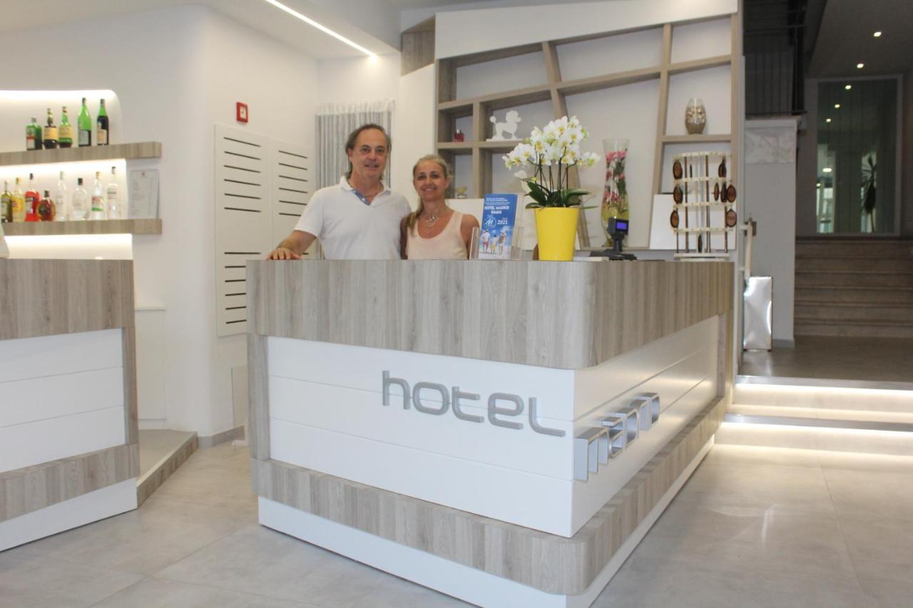 Hotel Madrid Rimini Exteriér fotografie
