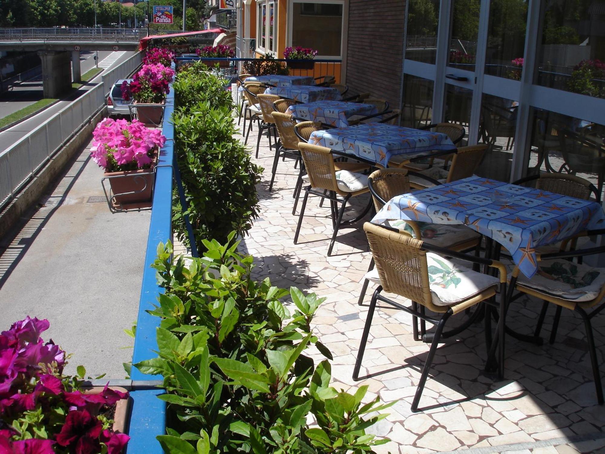 Hotel Madrid Rimini Exteriér fotografie