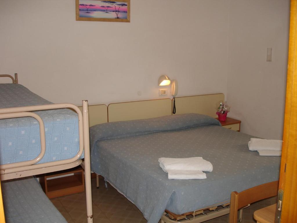 Hotel Madrid Rimini Pokoj fotografie